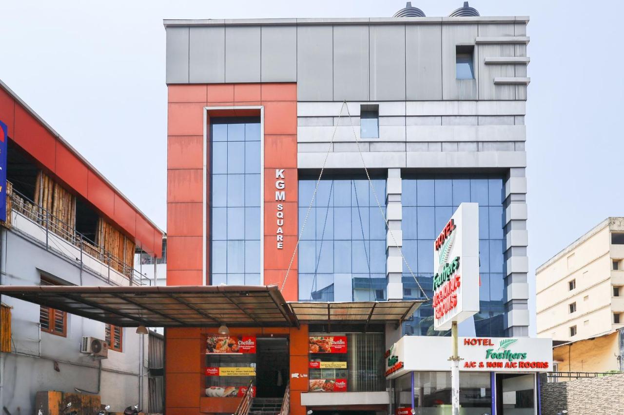 Capital O 71307 Feathers Hotell Kochi Eksteriør bilde